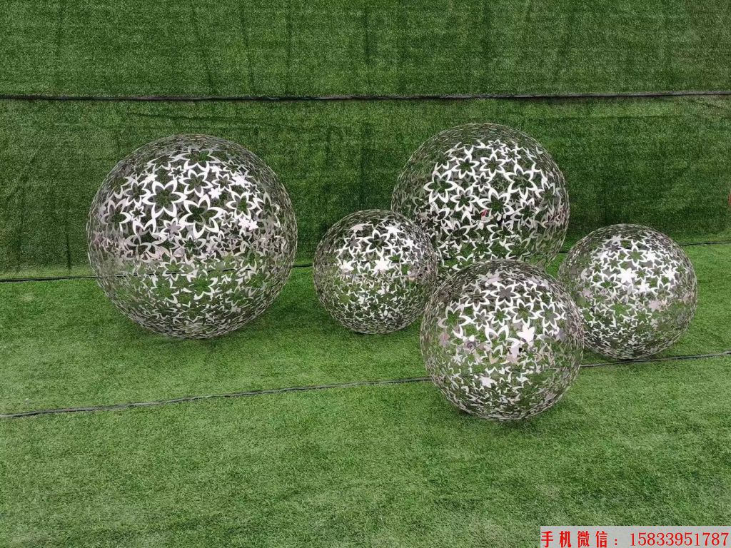 不锈钢镂空球雕塑，发光球体雕塑4